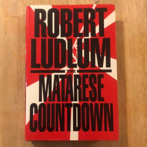 Bundle of Three Hardcover Books by Robert Ludlum - Picture 11 of 14